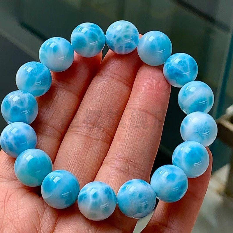 Sea lapis lazuli